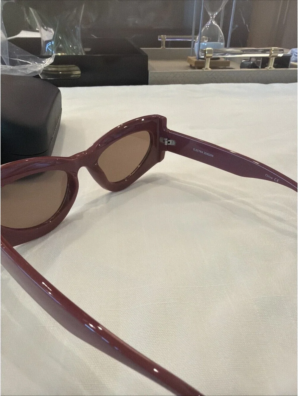 Aire Electra Sunglasses revolve Site